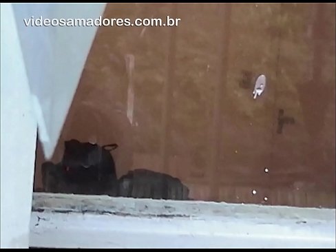 ❤️ Azgın adam kız arkadaşını başka bir adamla izliyor, çifti rahatsız etmeden sikiş videosu çekiyor ️  Seks tr.newautoglass.ru